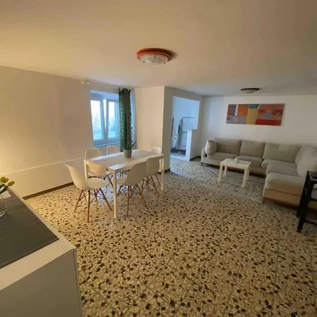 Con Giardino Nel Cuore Di Apartment *